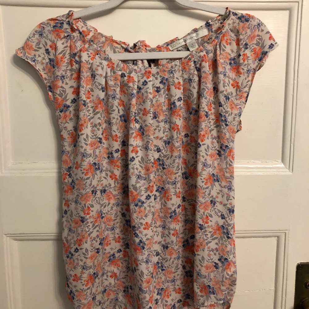Floral top